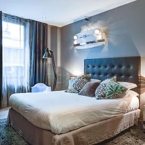 Ze Hotell