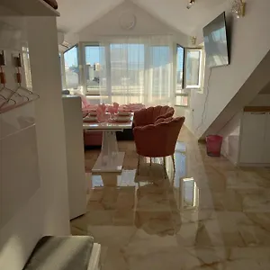 https://perla-2-studio.burgashotels.net