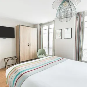 Litteraire Marcel Ayme, Bw Premier Collection Hotell