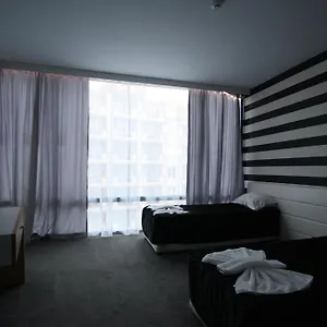 Riviera Blue Otel