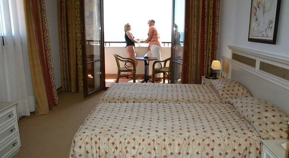 Hotel Helena Park Slantschew brjag 5*,