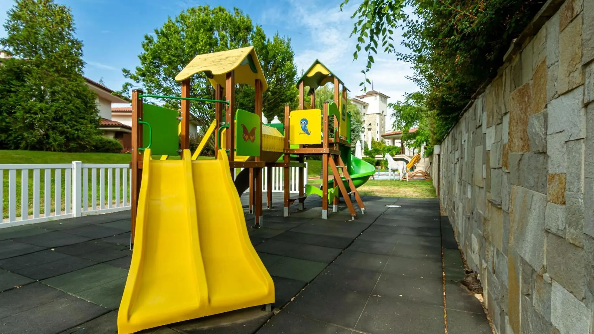 Hotel Helena Park Slantschew brjag 5*,